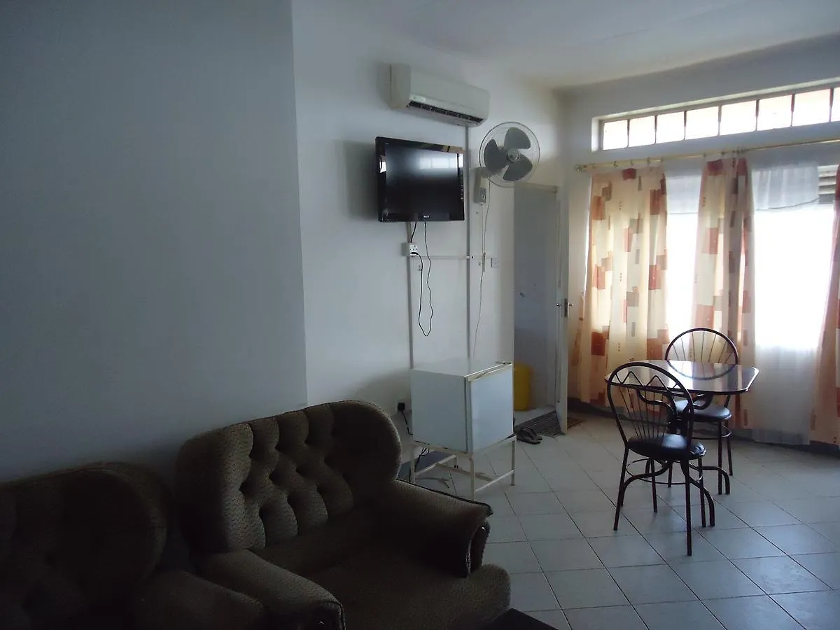 Brisk Hotel Triangle Njeru