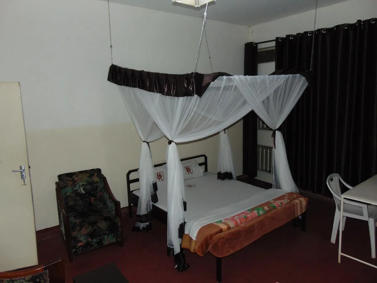 Brisk Hotel Triangle Njeru